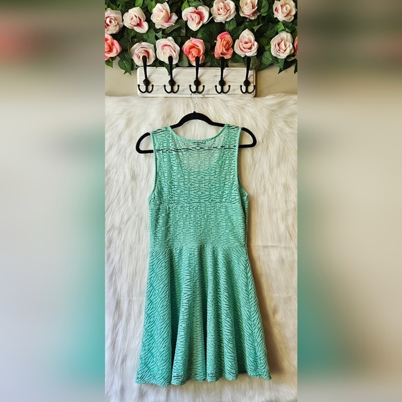Material Girl Keep It Mint Sweetheart Textured Skater Fit & Flare Dress - Picture 4 of 7